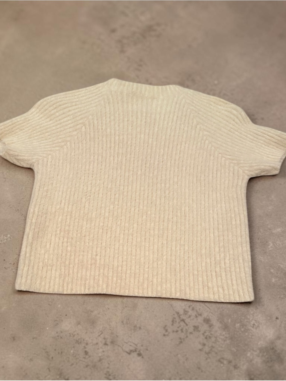 Sadie and Sage Cream Ribbed Short-Sleeve sweater M - Picture 2 of 4